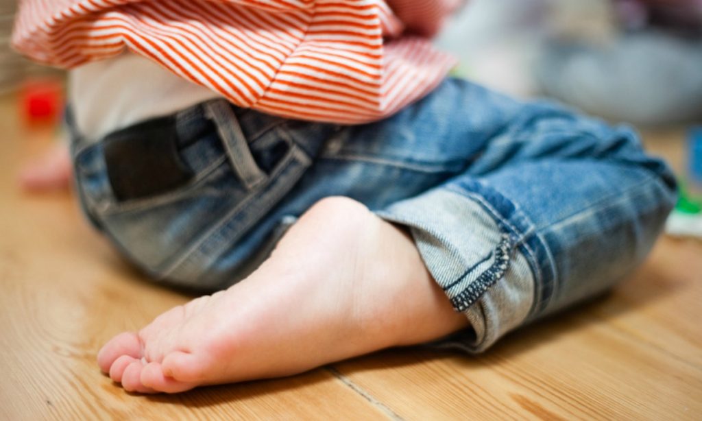 ¿A qué edad debo llevar a mi hijo al podólogo?